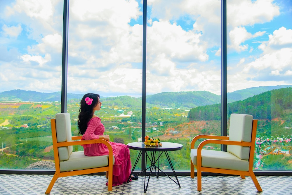 Chuồn chuồn Coffee & Bistro Đà Lạt