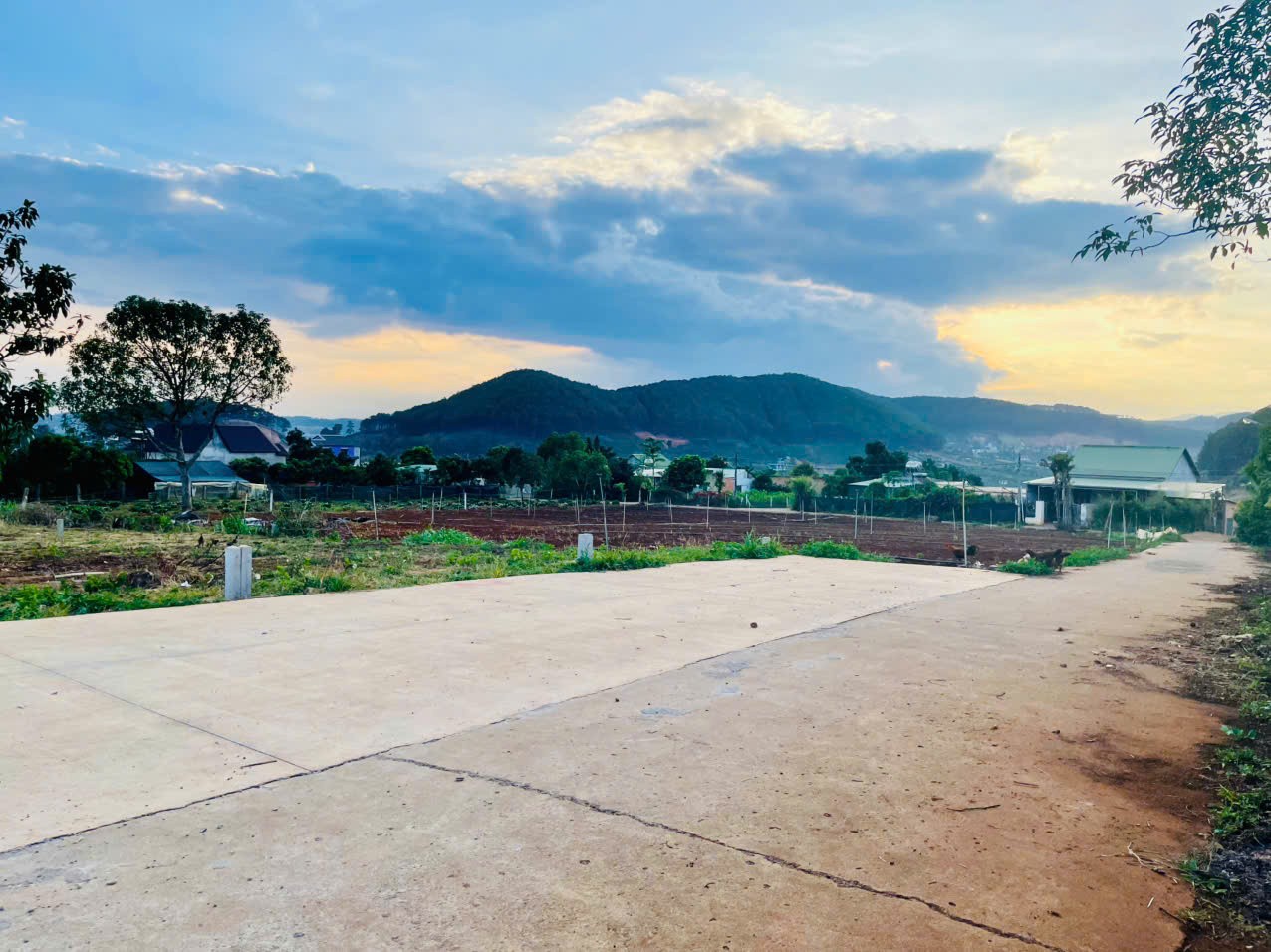 dat dep o nam ban cach nhua 5 phut gan 400m2 gia 690 trieu