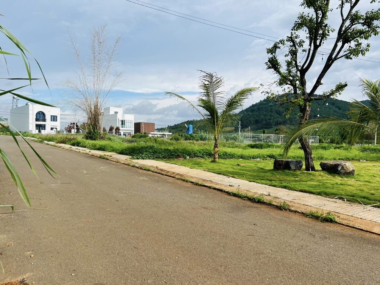 ban dat xa hiep thanh   huyen duc trong dien tich 125m
