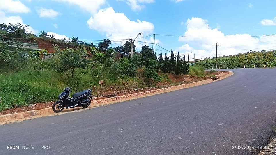 ban 6 8 sao dat vuon tai xa hoa trung h  di linh lam dong