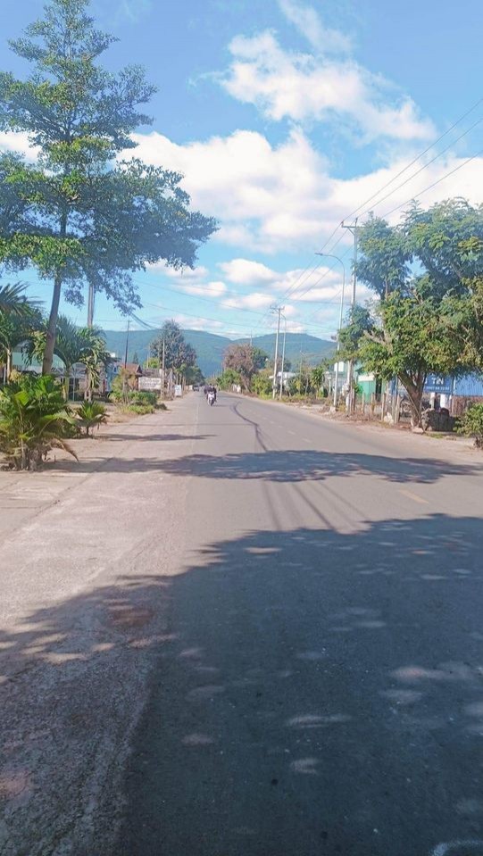 can ban lo dat nen san nha cap 4 ngay khu dan cu dong thuoc xa quang lap don duong lam dong