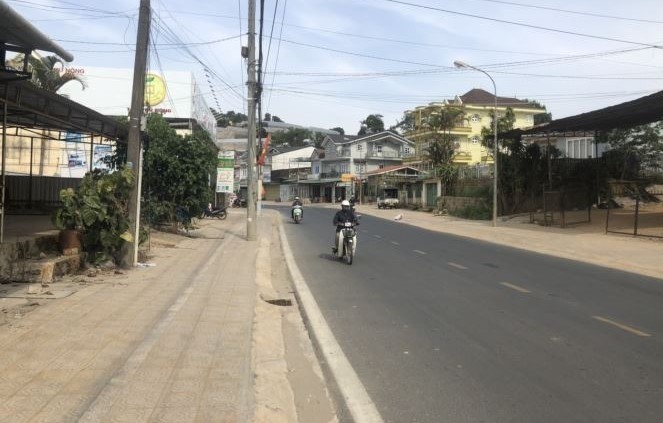 ban dat dat tho cu mat tien duong nhua lon lo gioi 20m tai da lat gia cuc re gia 35 ty