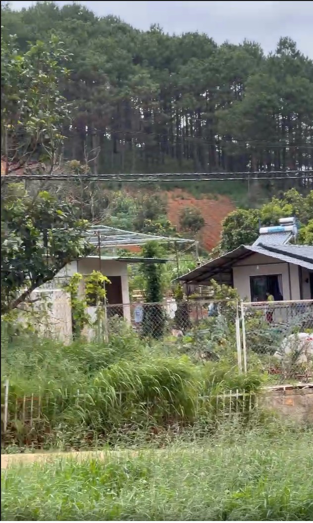 manh dat me linh gia re cach da lat 3km dat the cao view doi thong thi tran o khu dan cu thoang dep