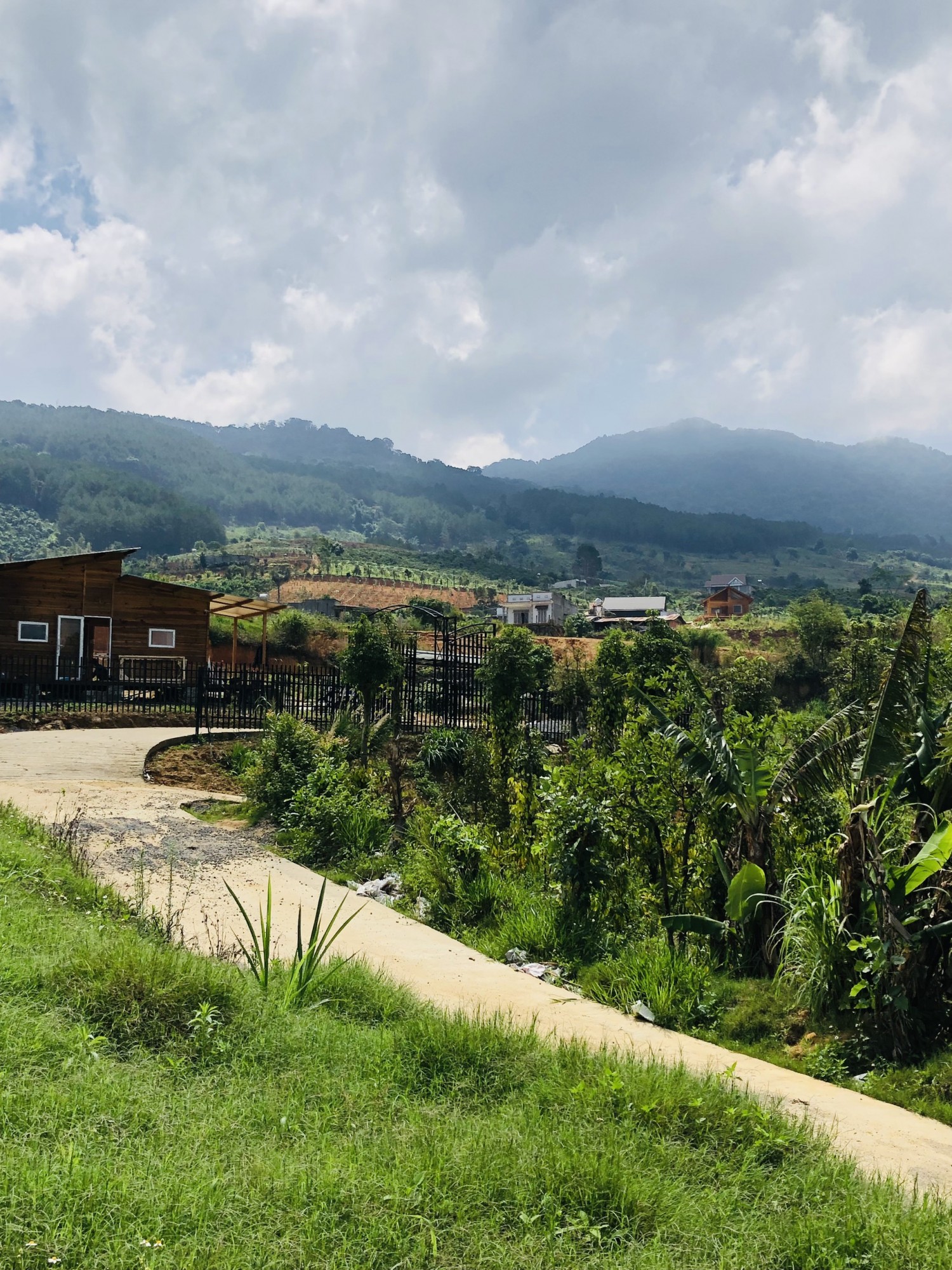 gia dinh can ban gap 1000m2 so rieng nong nghiep ta nung gia tot